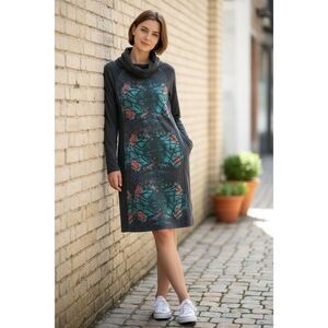 Title Nine Gidget long sleeve cowl neck dress sz Small